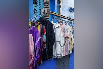 loubna-benamer-CEEtINqlqDs-unsplash (1)