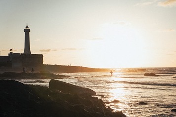 tobias-pfeifer-RS7HSY8N8a8-unsplash